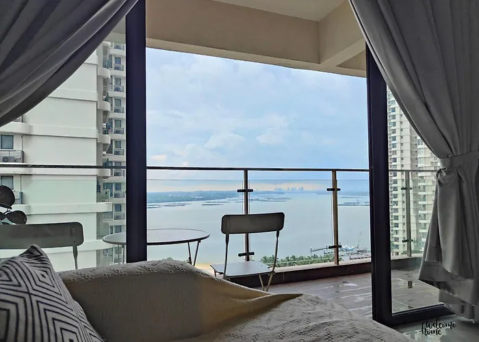 Amberside, Country Garden Danga Bay Homestay By Welcome Home